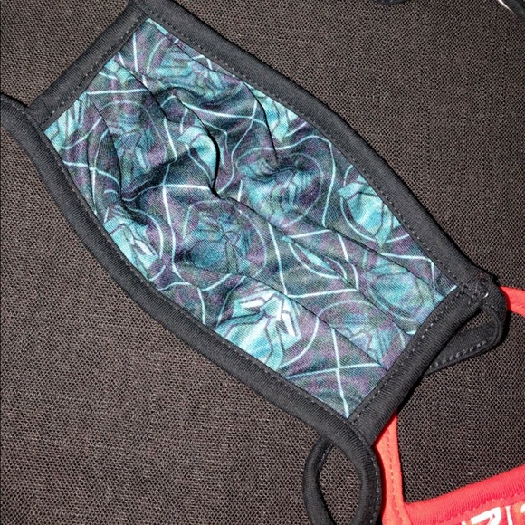 Disney 4 pack different styles Small and Medium - Picture 3 of 12